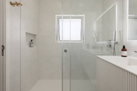 Moradia renovada V3 +1 com piscina privada - Branqueira