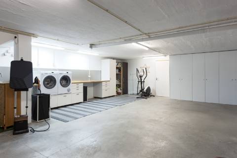 Moradia renovada V3 +1 com piscina privada - Branqueira