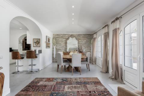 Moradia de Prestígio com 7 Quartos em Santa Bárbara de Nexe