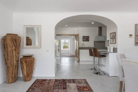 Moradia de Prestígio com 7 Quartos em Santa Bárbara de Nexe