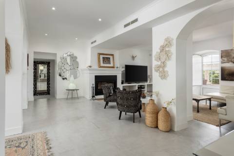 Moradia de Prestígio com 7 Quartos em Santa Bárbara de Nexe