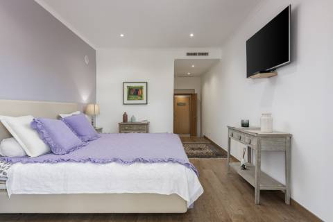 Moradia de Prestígio com 7 Quartos em Santa Bárbara de Nexe