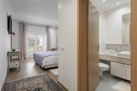 Moradia de Prestígio com 7 Quartos em Santa Bárbara de Nexe