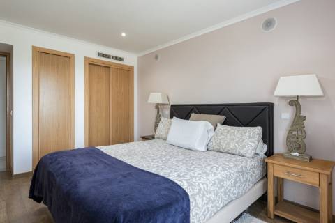 Moradia de Prestígio com 7 Quartos em Santa Bárbara de Nexe