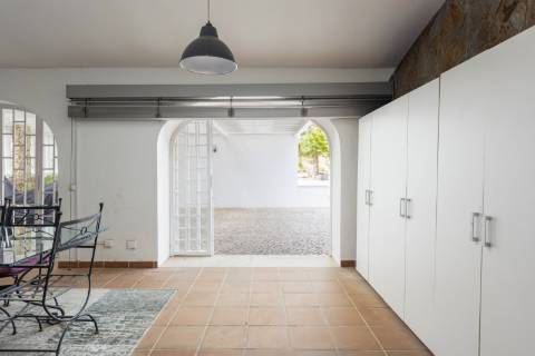 Moradia de Prestígio com 7 Quartos em Santa Bárbara de Nexe
