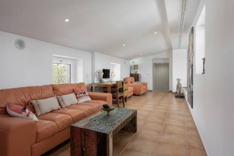 Moradia de Prestígio com 7 Quartos em Santa Bárbara de Nexe