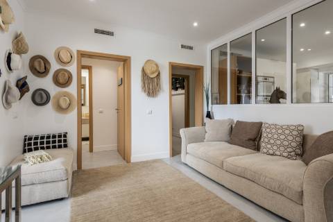 Moradia de Prestígio com 7 Quartos em Santa Bárbara de Nexe