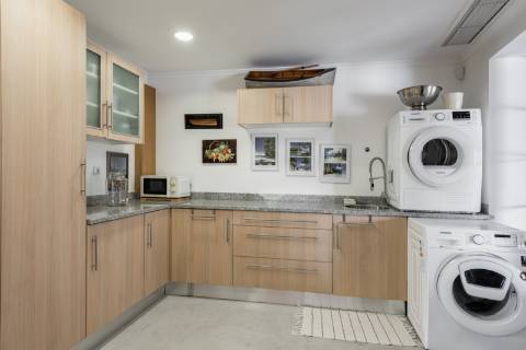 Moradia de Prestígio com 7 Quartos em Santa Bárbara de Nexe