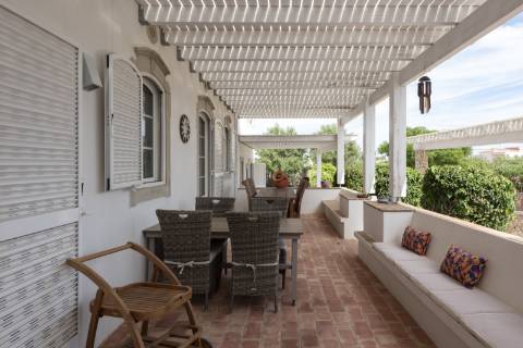 Moradia de Prestígio com 7 Quartos em Santa Bárbara de Nexe