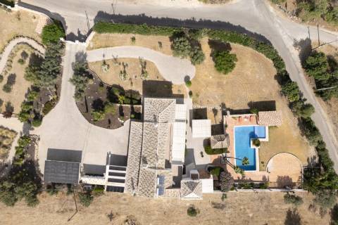 Moradia de Prestígio com 7 Quartos em Santa Bárbara de Nexe