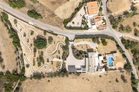 Moradia de Prestígio com 7 Quartos em Santa Bárbara de Nexe