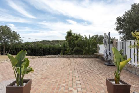 Moradia de Prestígio com 7 Quartos em Santa Bárbara de Nexe