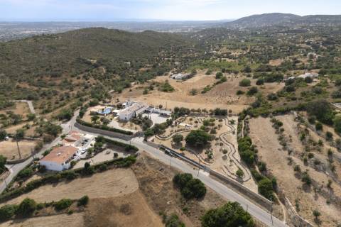 Moradia de Prestígio com 7 Quartos em Santa Bárbara de Nexe