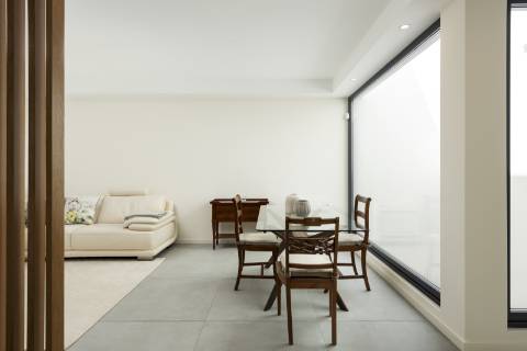 Moradia nova geminada V3 em condomínio privado - Vilamoura