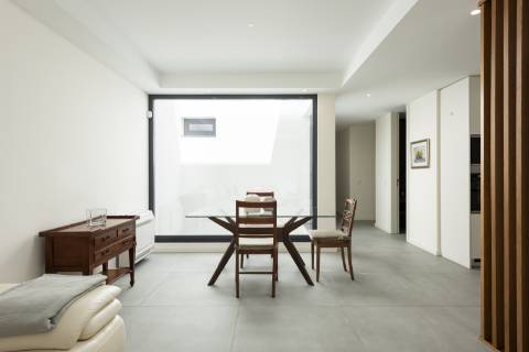 Moradia nova geminada V3 em condomínio privado - Vilamoura