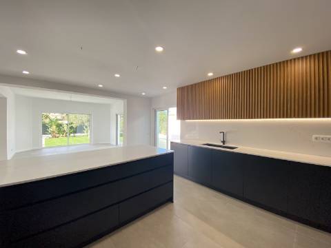 Casa Contemporânea de luxo V3 + 1 - Vilamoura