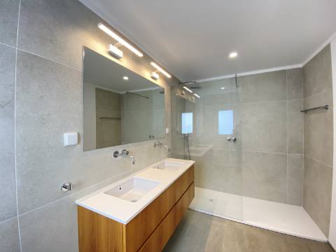 Casa Contemporânea de luxo V3 + 1 - Vilamoura