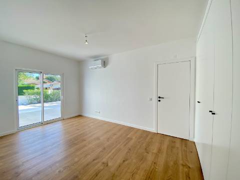 Casa Contemporânea de luxo V3 + 1 - Vilamoura