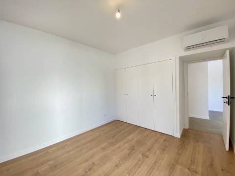 Casa Contemporânea de luxo V3 + 1 - Vilamoura