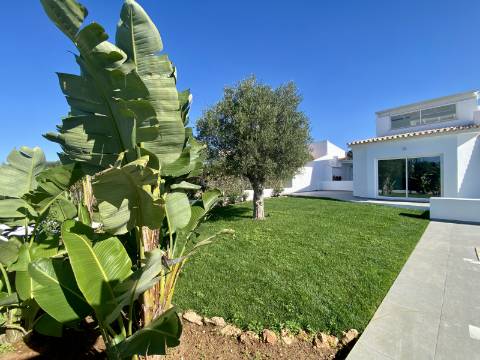 Casa Contemporânea de luxo V3 + 1 - Vilamoura