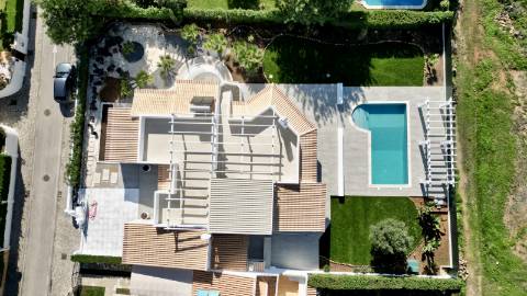 Casa Contemporânea de luxo V3 + 1 - Vilamoura
