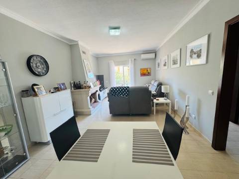 Penthouse T1 com Terraço Espaçoso - Vilamoura