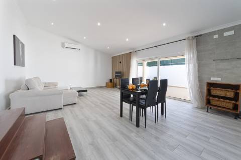 Moradia V3 - Albufeira, arrendamento anual