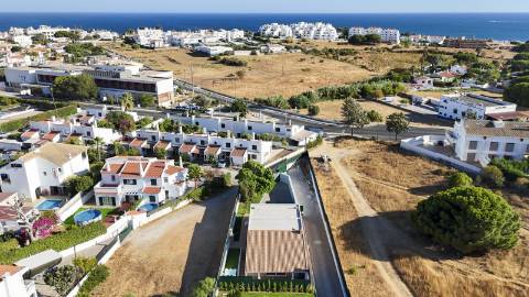 Moradia V3 - Albufeira, arrendamento anual