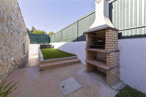 Moradia V3 - Albufeira, arrendamento anual