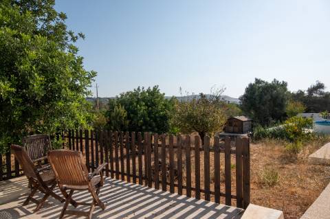 O Refúgio Perfeito no Algarve - Moradia T3 em Boliqueime