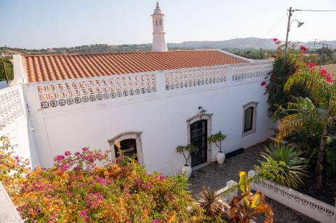 O Refúgio Perfeito no Algarve - Moradia T3 em Boliqueime