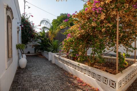 O Refúgio Perfeito no Algarve - Moradia T3 em Boliqueime