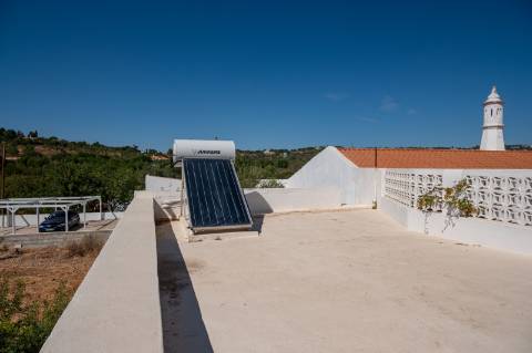 O Refúgio Perfeito no Algarve - Moradia T3 em Boliqueime