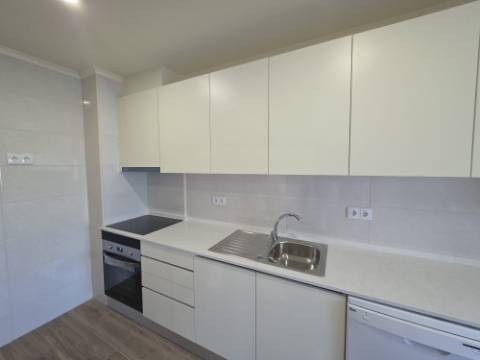 Apartamento T2 - Loulé, arrendamento anual