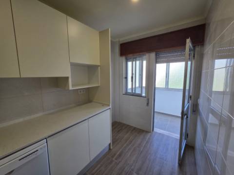 Apartamento T2 - Loulé, arrendamento anual