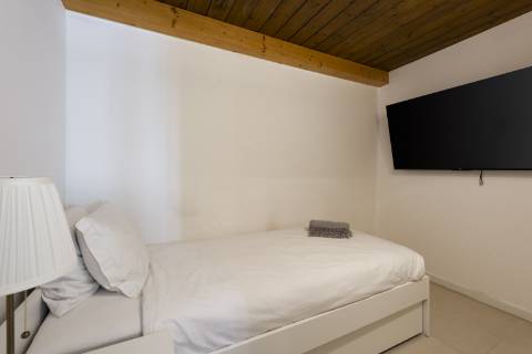 Moradia V1+1 - Santa barbara de Nexe