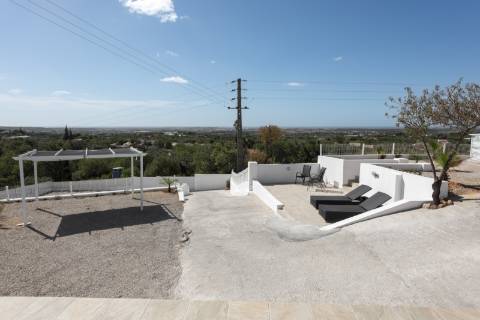 Moradia V1+1 - Santa barbara de Nexe