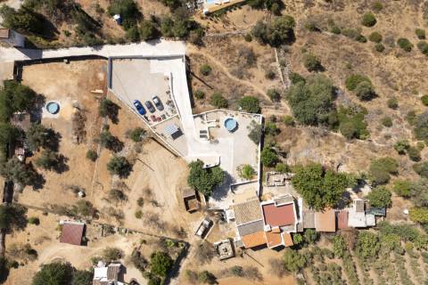 Moradia V1+1 - Santa barbara de Nexe