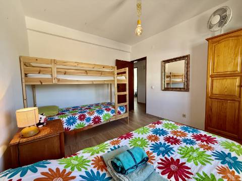 Para Alugar - Apartamento T2, Condomínio com Piscina, Guia