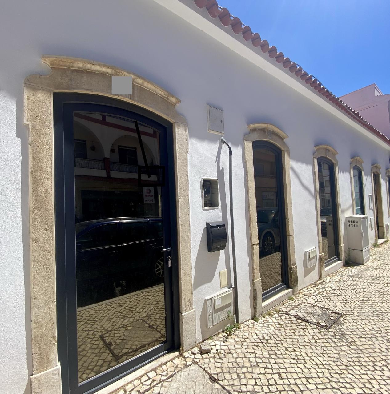 Magnífico espaço comercial renovado - Centro de Loulé