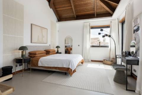 Luxuosa moradia geminada duplex com piscina privada em Vale do Lobo