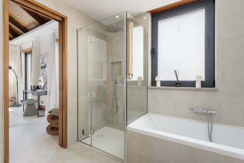 Luxuosa moradia geminada duplex com piscina privada em Vale do Lobo