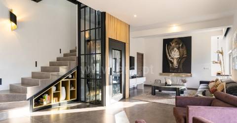 Terreno com PIP aprovado para 10 moradias modernas em Quarteira, Algarve