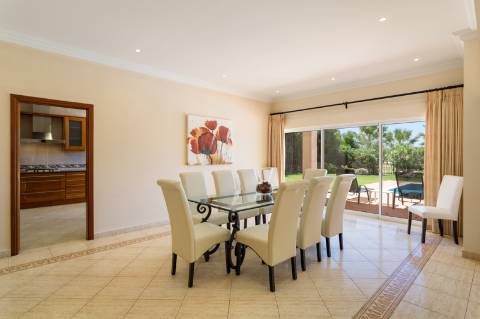 Moradia T3+1 em Vilamoura, vista para o golfe - Arrendamento anual