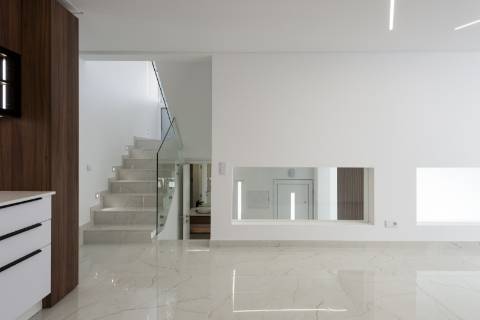 Fantástica Moradia T3 Renovada - A Apenas Minutos da Praia e Praça, Vale do Lobo