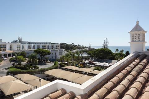 Fantástica Moradia T3 Renovada - A Apenas Minutos da Praia e Praça, Vale do Lobo