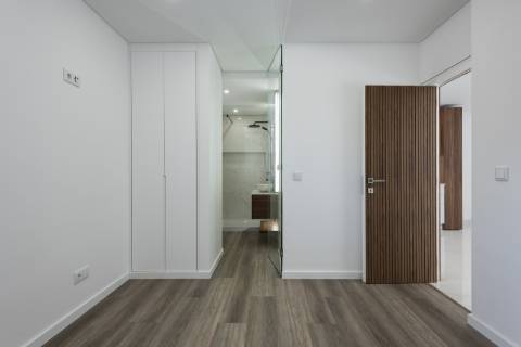 Fantástica Moradia T3 Renovada - A Apenas Minutos da Praia e Praça, Vale do Lobo