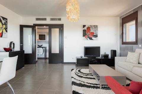 Apartamento T2 - Top Floor com vista mar e golfe