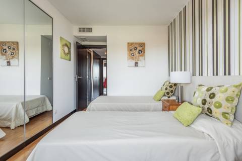 Apartamento T2 - Top Floor com vista mar e golfe