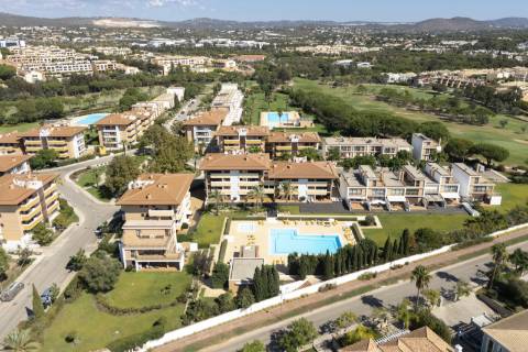 Apartamento T2 - Top Floor com vista mar e golfe